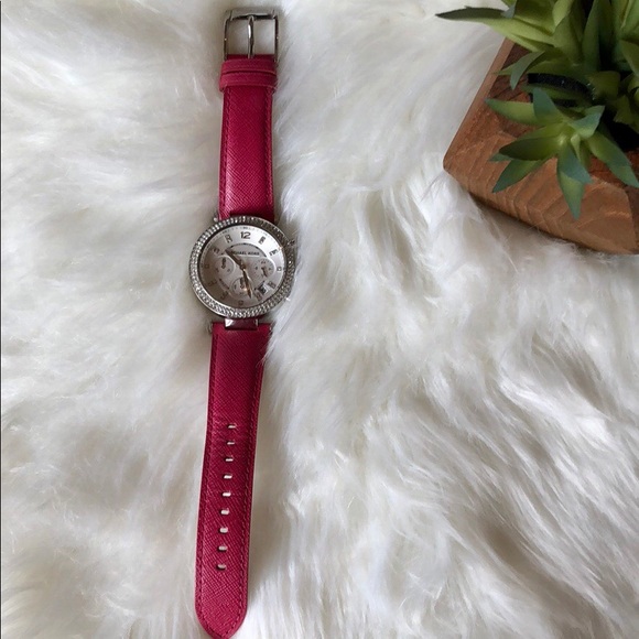 Michael Kors Parker Chronograph Pink Leather Watch - Picture 3 of 6
